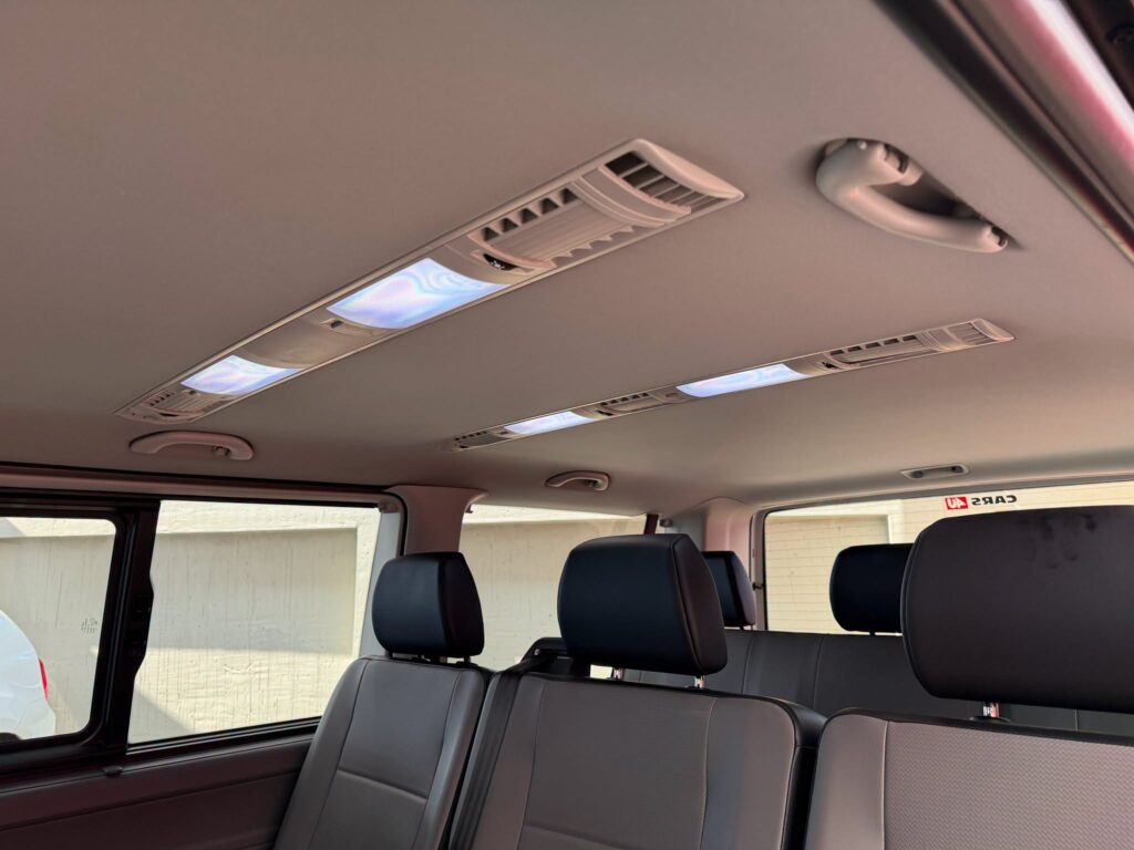 2024 Volkswagen Transporter 2.0 TDI 110kW Kombi SWB Trendline — Detail