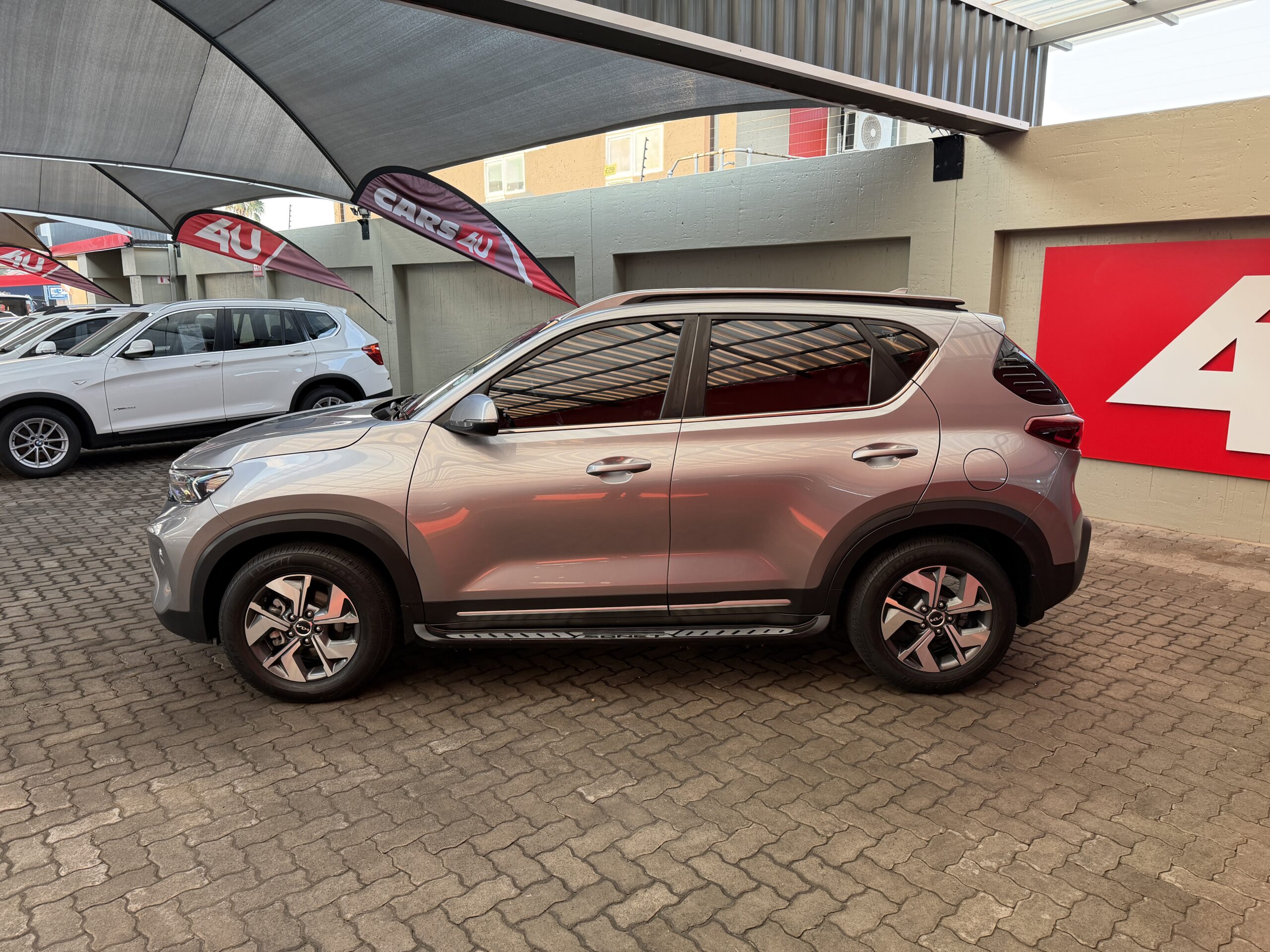 2022 Kia Sonet 1.0T EX — Side