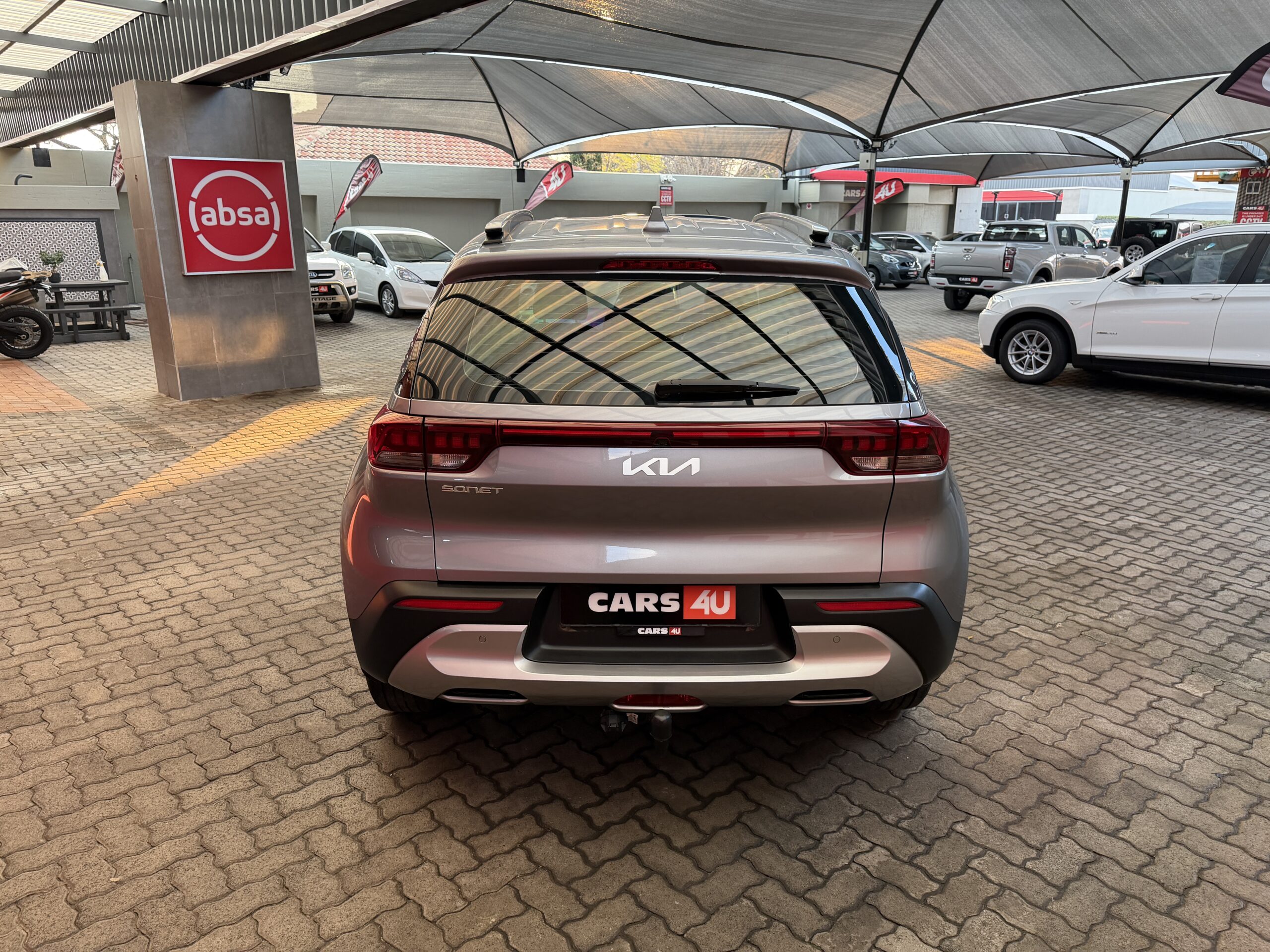 2022 Kia Sonet 1.0T EX — Rear ¾