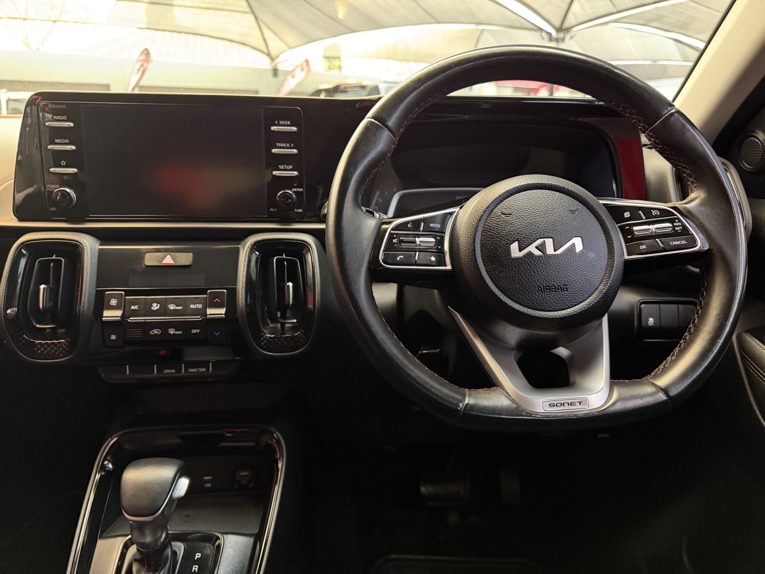 2022 Kia Sonet 1.0T EX — Cluster