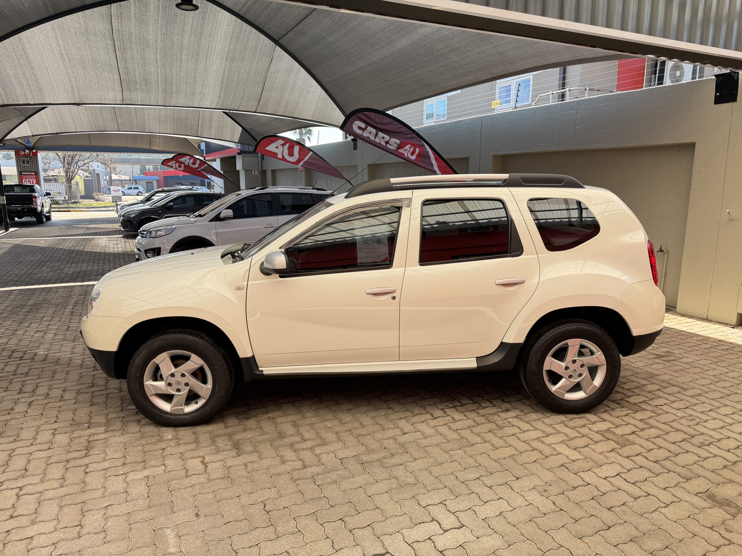 2014 Renault Duster 1.5 dCi — Side