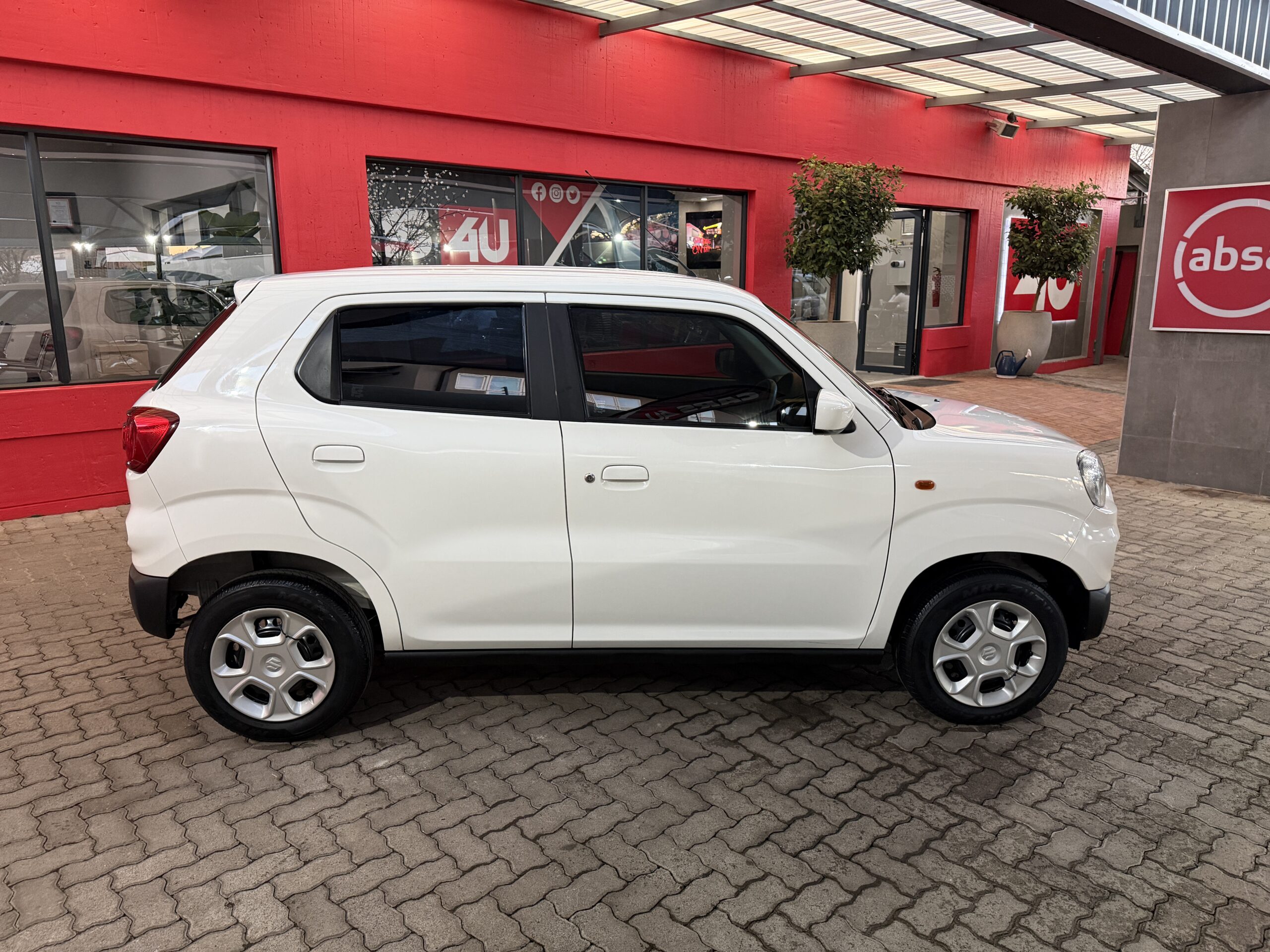 2022 Suzuki S-Presso 1.0 GL — Side
