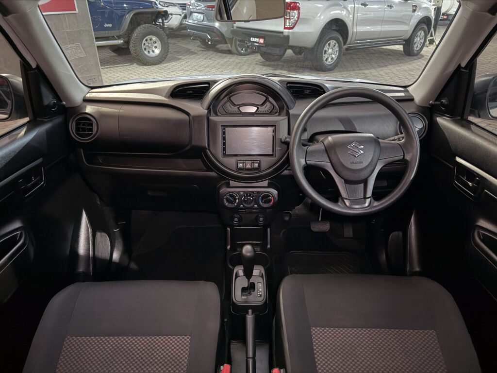 2022 Suzuki S-Presso 1.0 GL — Cabin