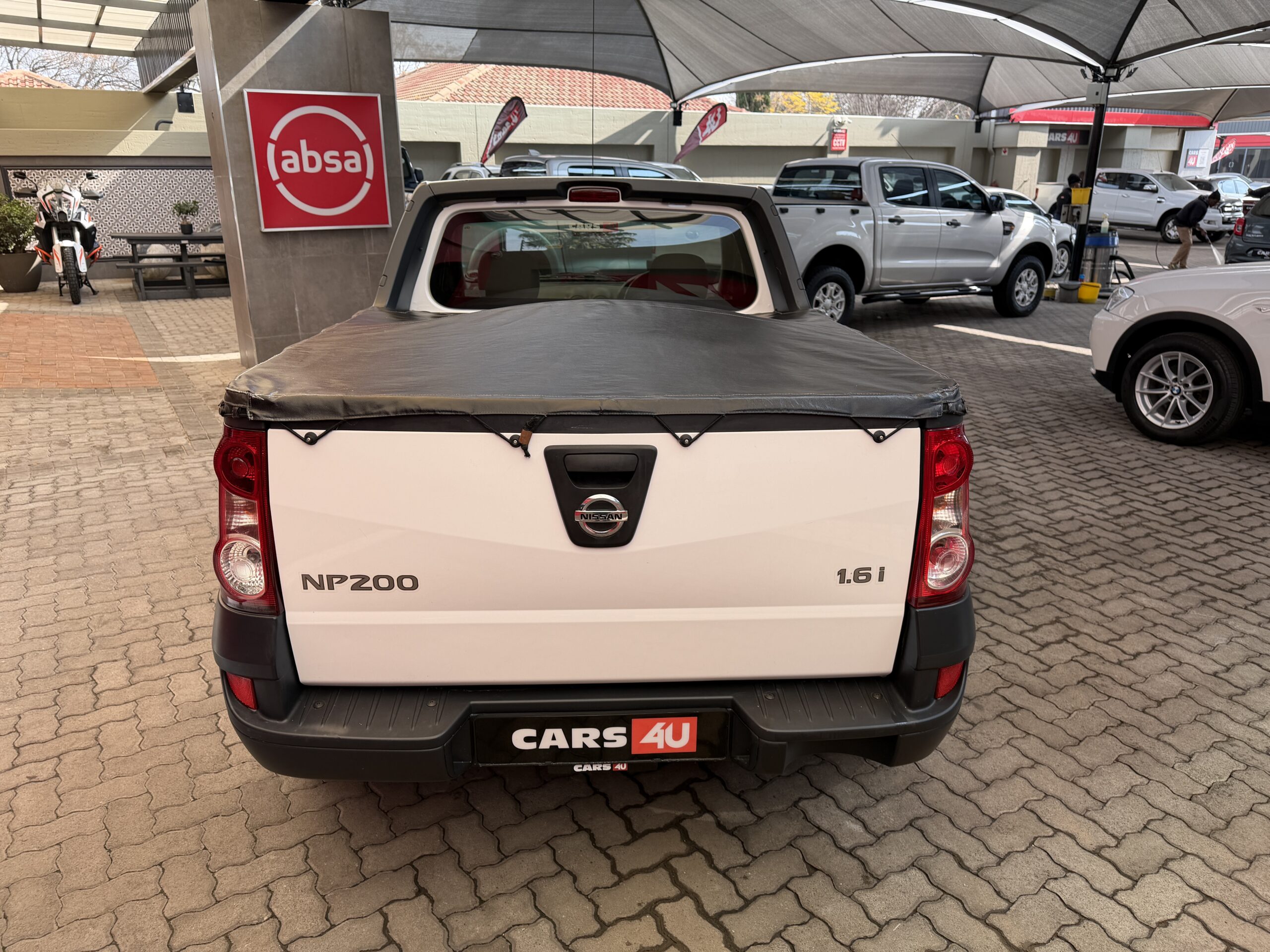 2015 Nissan NP200 1.6 A/C — Rear ¾