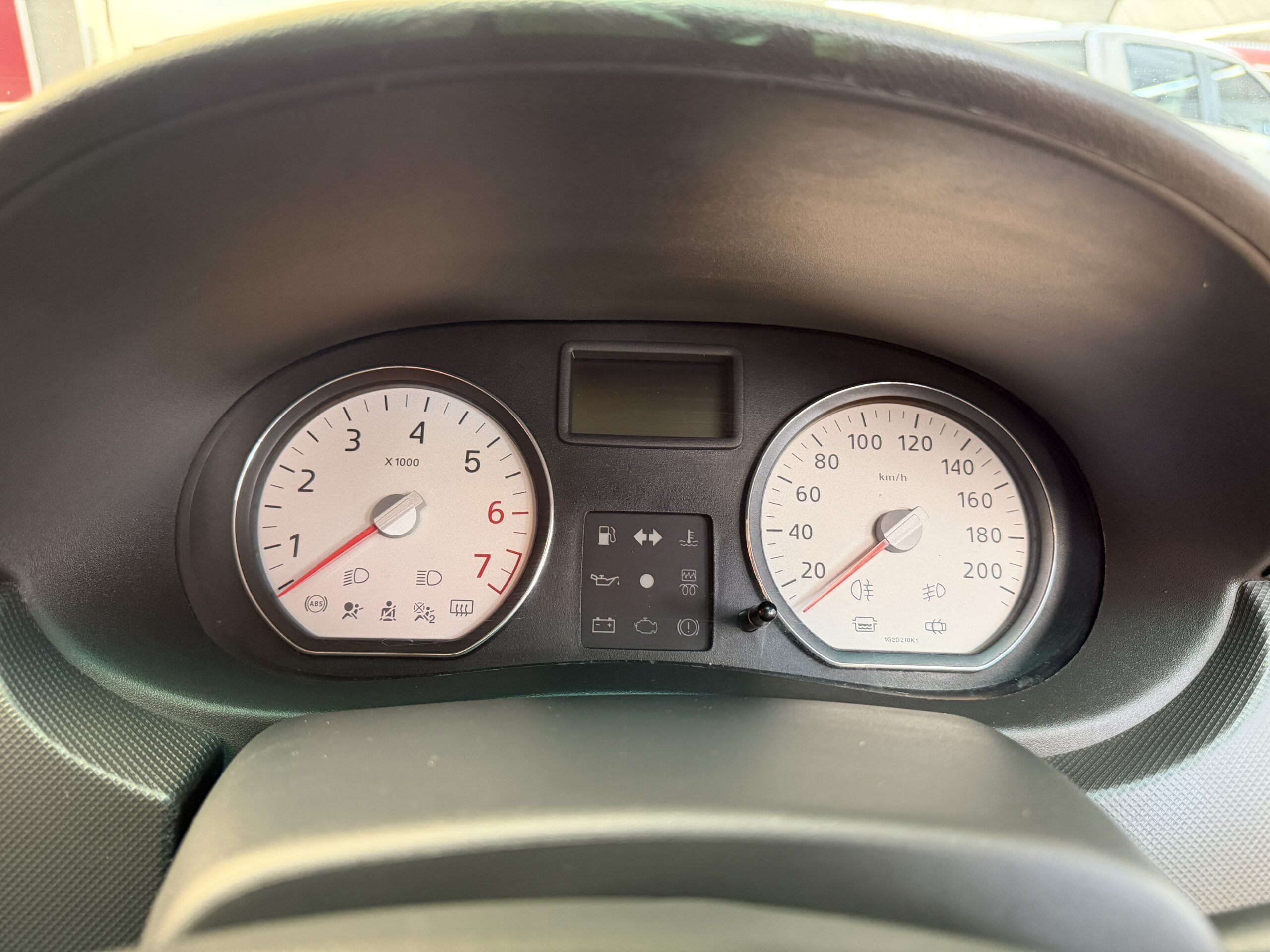 2015 Nissan NP200 1.6 A/C — Cluster