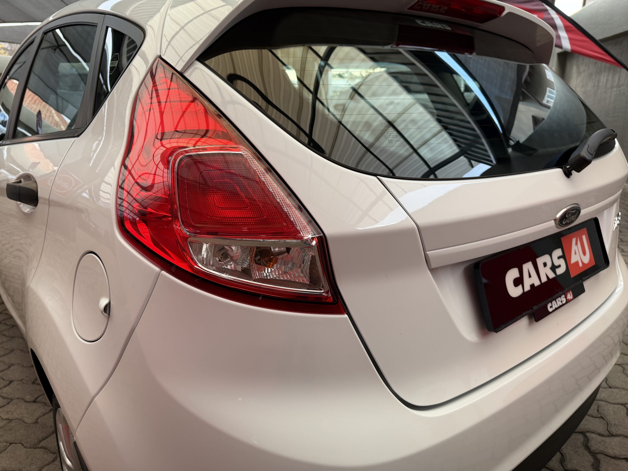 2014 Ford Fiesta 1.4 Ambiente — Rear ¾
