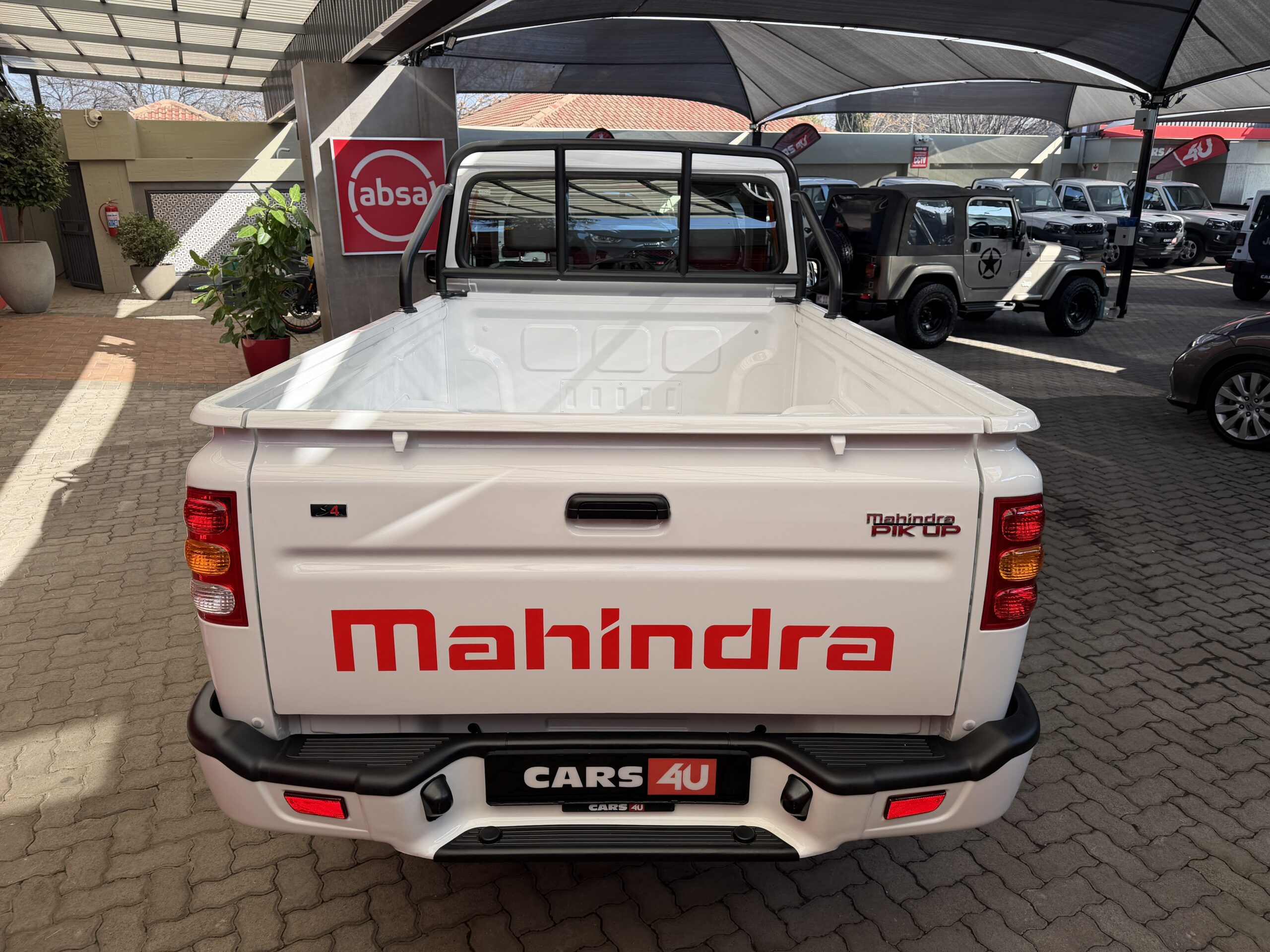 2026 Mahindra Pik Up 2.2 — Rear ¾