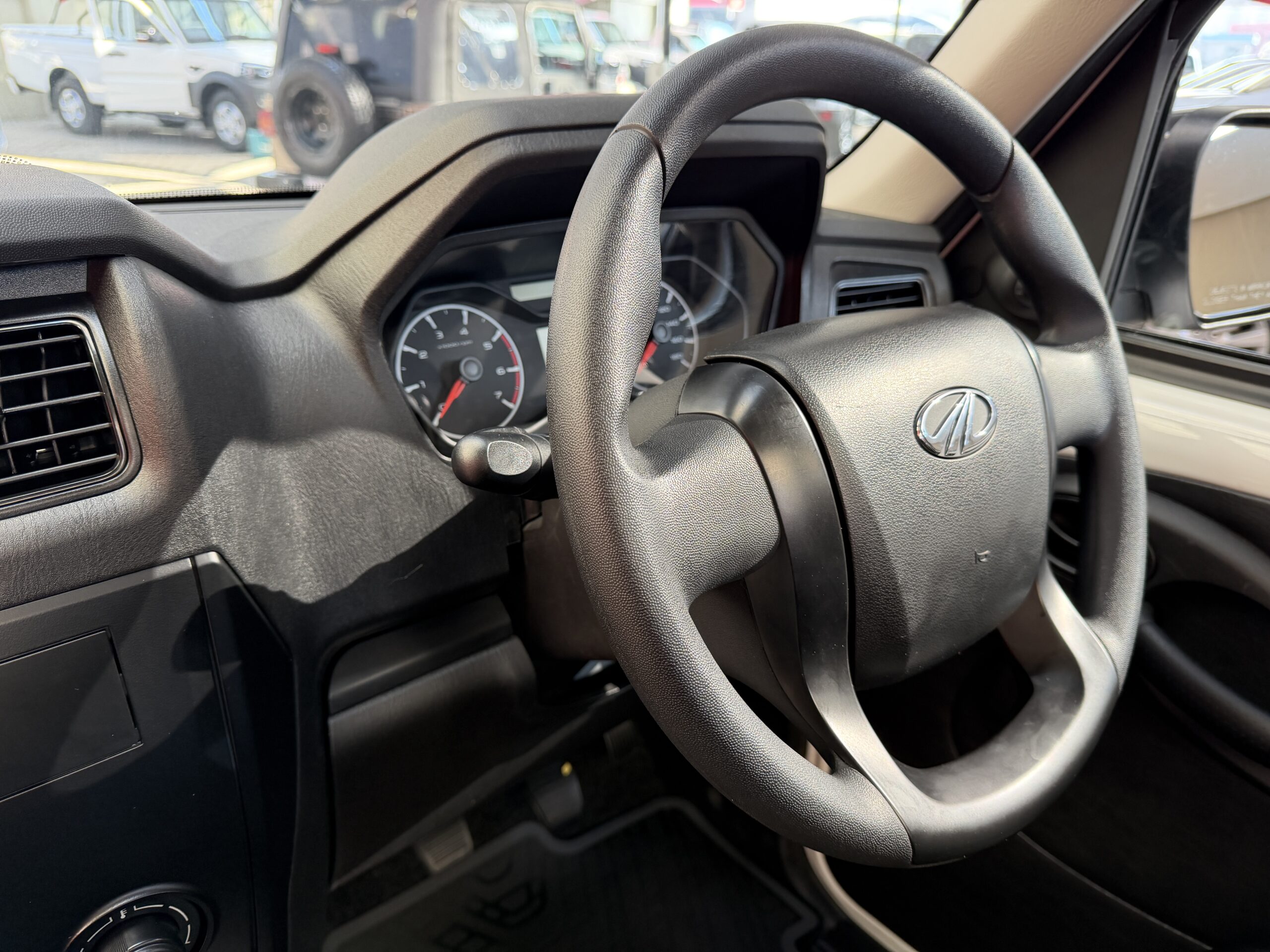 2026 Mahindra Pik Up 2.2 — Cluster