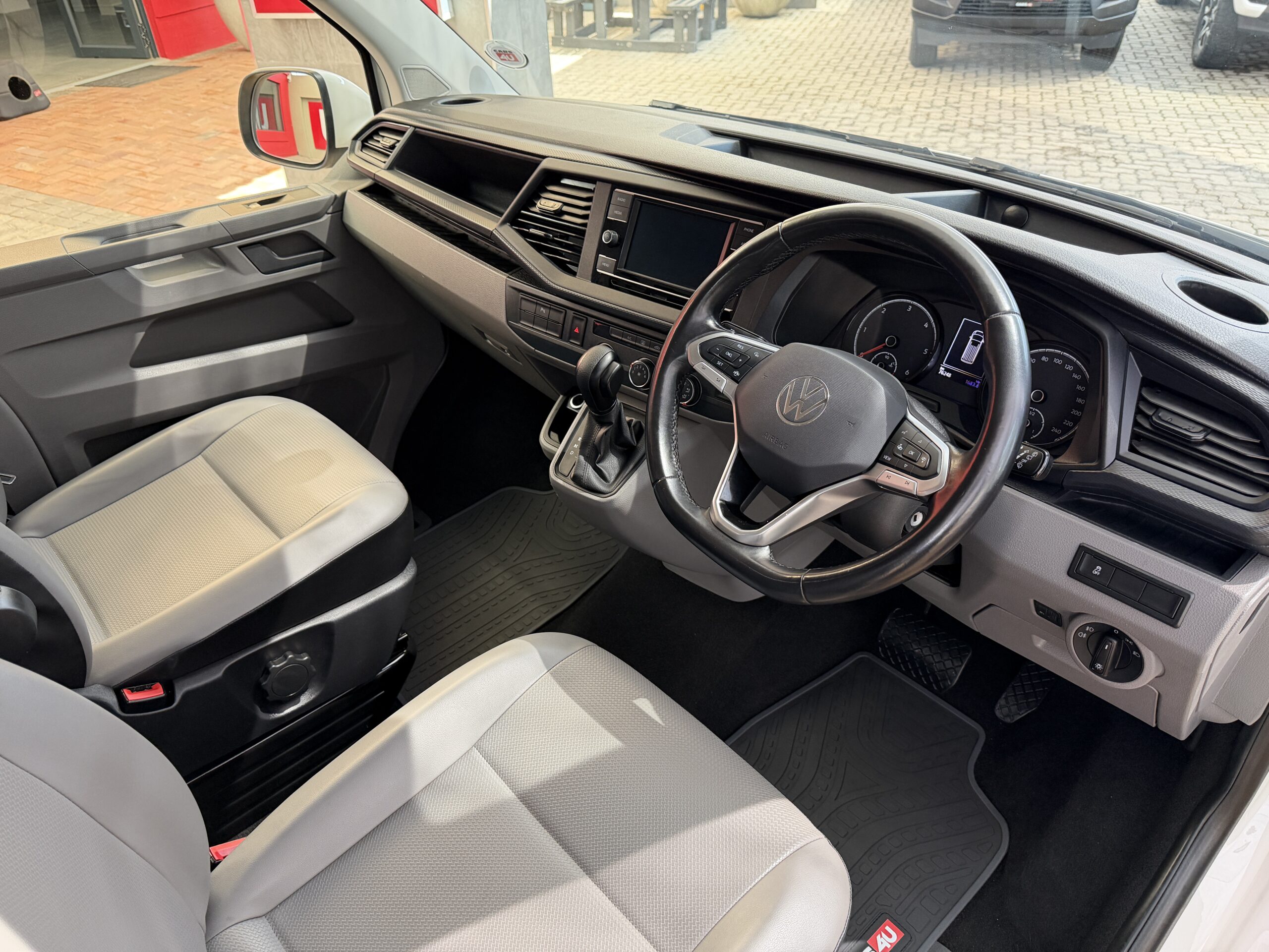 2024 Volkswagen Kombi T6 2.0 — Cluster
