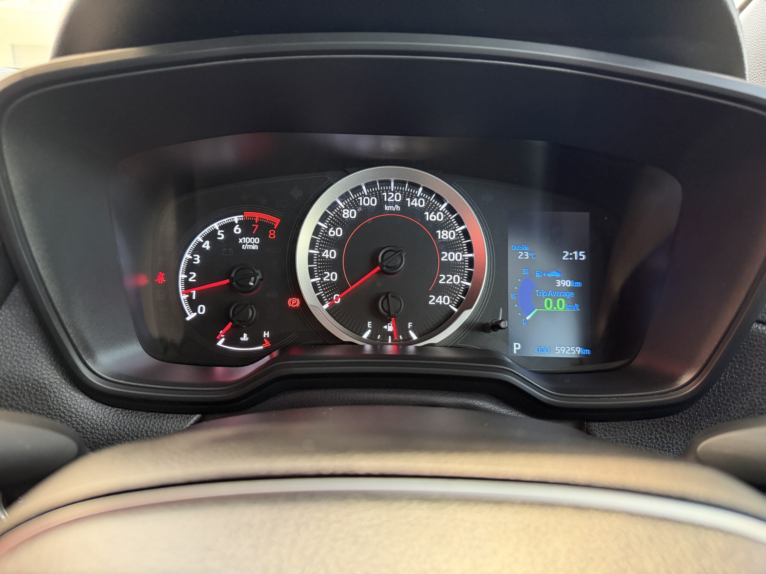 2024 Toyota Corolla Cross 1.8 — Cluster
