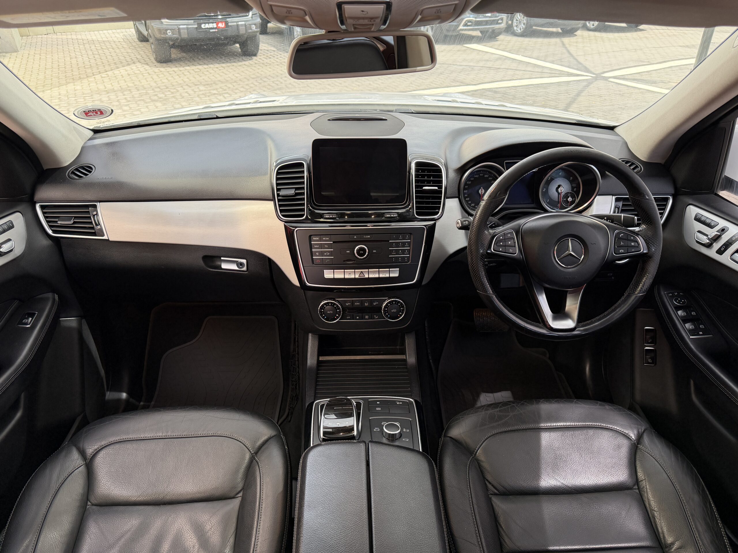 2017 Mercedes -Benz GLE 350d — Cabin